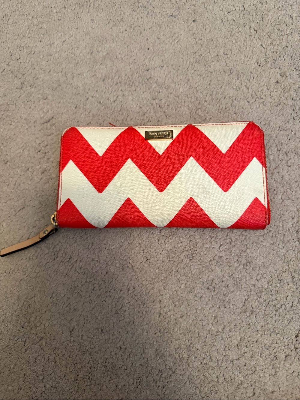 Kate Spade Scarlet Chevron Zip Wallet